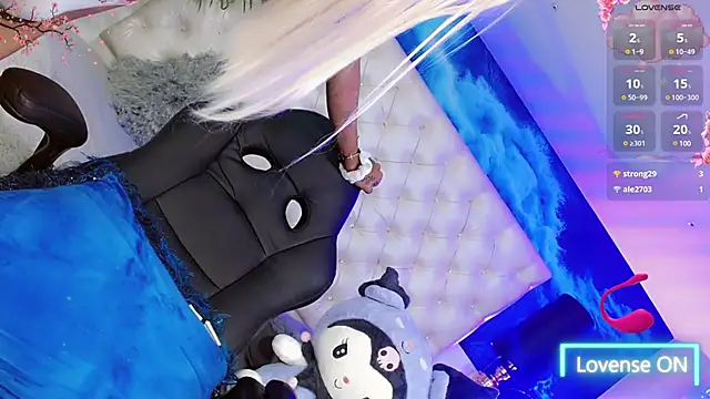 Snapshot of Jadee_Ariell chatting on 01/19/25, 02:38 Jadee Ariell online show from 01/19/25, 02:38