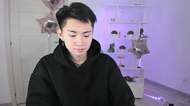 Snapshot of Miram_Yu chatting on 12/02/24, 09:02 Miram Yu online show from 12/02/24, 09:02