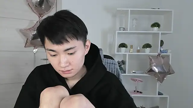 Snapshot of Miram_Yu chatting on 12/06/24, 12:05 Miram Yu online show from 12/06/24, 12:05