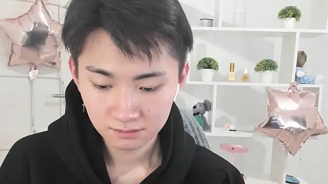 Snapshot of Miram_Yu chatting on 12/10/24, 09:11 Miram Yu online show from 12/10/24, 09:11