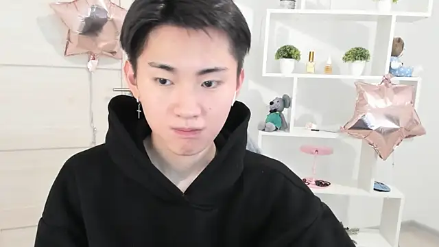 Snapshot of Miram_Yu chatting on 12/12/24, 07:48 Miram Yu online show from 12/12/24, 07:48