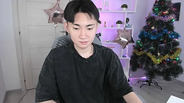 Snapshot of Miram_Yu chatting on 12/26/24, 08:42 Miram Yu online show from 12/26/24, 08:42