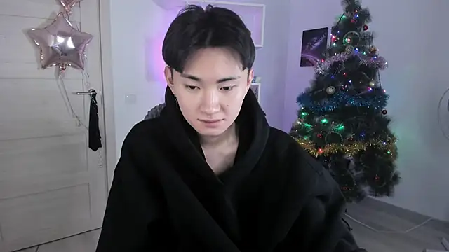 Snapshot of Miram_Yu chatting on 01/02/25, 05:35 Miram Yu online show from 01/02/25, 05:35