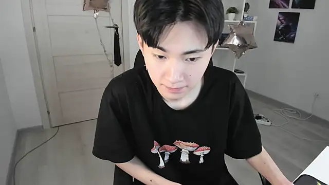 Snapshot of Miram_Yu chatting on 01/22/25, 01:42 Miram Yu online show from 01/22/25, 01:42