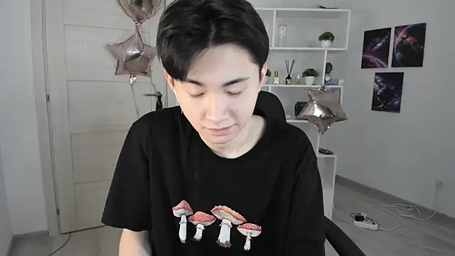 Snapshot of Miram_Yu chatting on 01/22/25, 04:44 Miram Yu online show from 01/22/25, 04:44