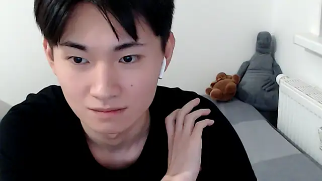 Snapshot of Miram_Yu chatting on 10/15/25, 03:06 Miram Yu online show from 10/15/25, 03:06