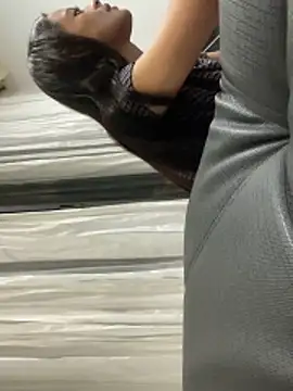 HannaRhodes online show from 12/05/25, 04:10