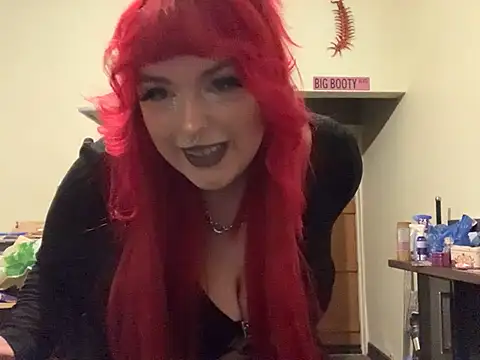 Snapshot of puffpixiee chatting on 12/20/24, 07:17 puffpixiee online show from 12/20/24, 07:17