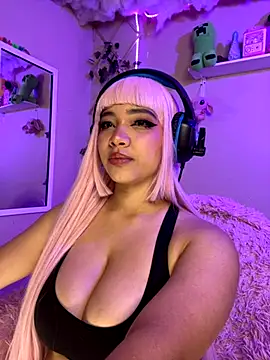 MadelineBenet online show from 10/20/25, 12:44