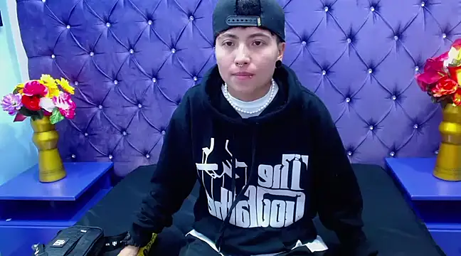 Im Mathias online show from 01/08/25, 03:08