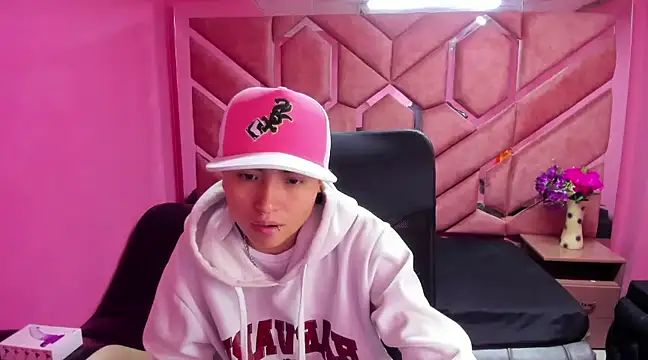 Im Mathias online show from 01/19/25, 03:29