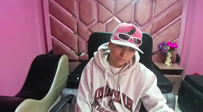 Im Mathias online show from 01/21/25, 06:43