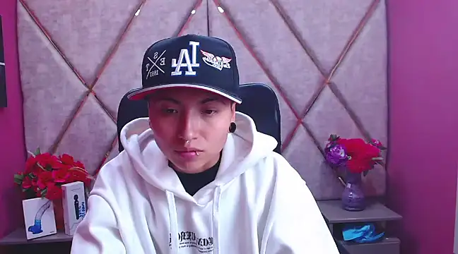 Im Mathias online show from 02/05/25, 02:19