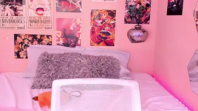 Luna-Chann online show from 02/22/25, 02:06