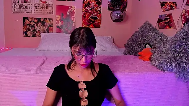 Luna-Chann online show from 03/11/25, 11:37