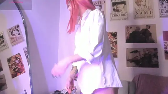 Luna-Chann online show from 04/17/26, 08:23