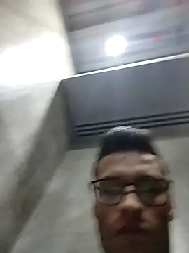 Moli2020 online show from 04/11/26, 02:54