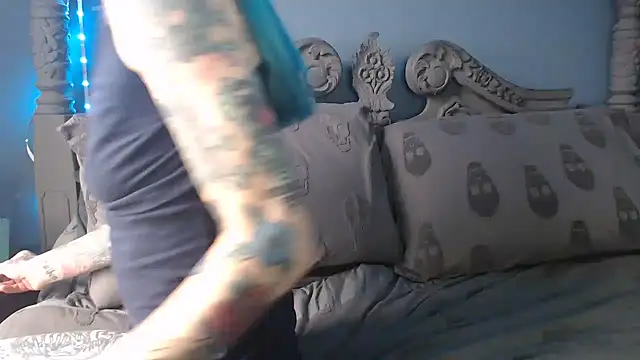 RavenryderUK online show from 09/18/25, 10:17