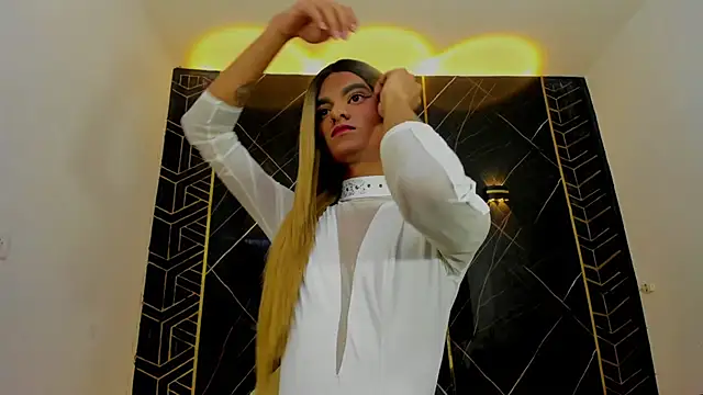 Isabella stanford2 online show from 02/26/25, 08:33