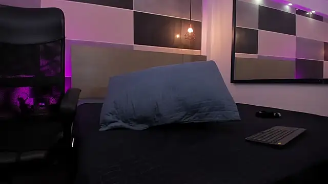 Snapshot of Zara_Jackson chatting on 01/31/26, 07:11 Zara Jackson online show from 01/31/26, 07:11