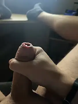 Snapshot of makemecum0 chatting on 02/20/25, 11:10 makemecum0 online show from 02/20/25, 11:10