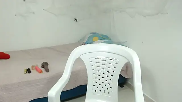 Agatha browser online show from 10/23/25, 12:37