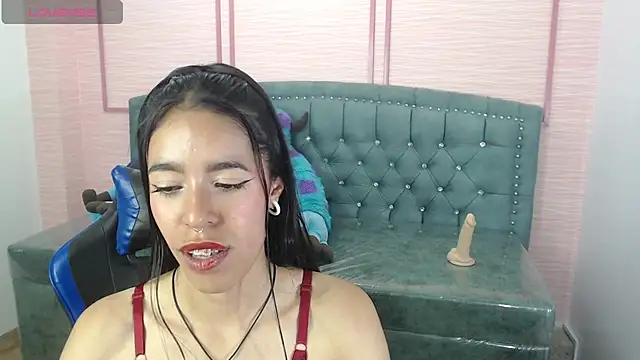 stephania t online show from 02/13/25, 01:26