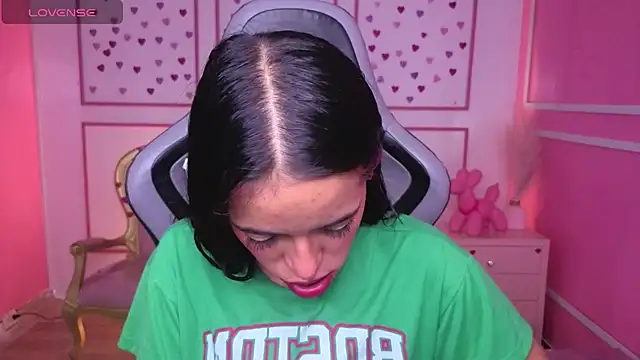 stephania t online show from 12/21/25, 12:34