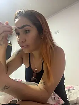 Snapshot of Alba_Grey chatting on 05/30/26, 09:56 Alba Grey online show from 05/30/26, 09:56