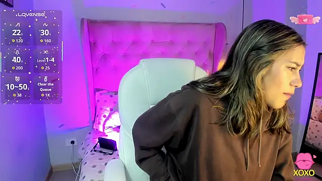  Sophie  miller online show from 11/20/25, 08:08