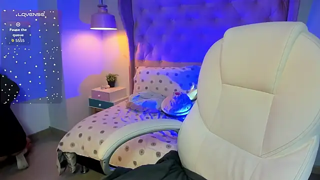  Sophie  miller online show from 02/05/26, 08:02