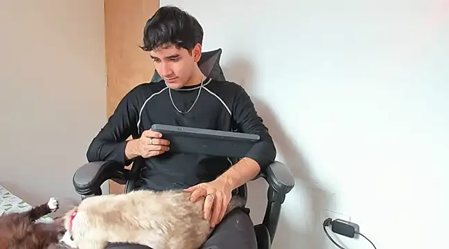 leo030809 online show from 03/17/25, 04:01