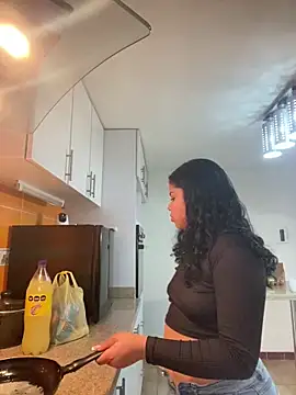 Elaa euphoria online show from 12/30/24, 09:50