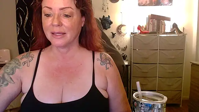 Snapshot of Nikkimastersgirl1091 chatting on 05/02/26, 01:16 Nikkimastersgirl1091 online show from 05/02/26, 01:16