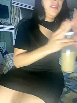 Snapshot of Effyvice13 chatting on 09/25/25, 03:32 Effyvice13 online show from 09/25/25, 03:32