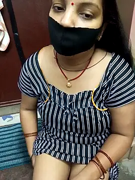 Snapshot of Manjudear chatting on 07/14/26, 02:05 Manjudear online show from 07/14/26, 02:05