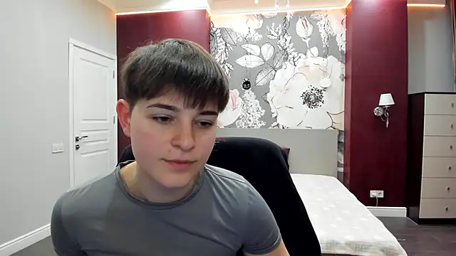 EmiliaYours online show from 02/03/26, 03:28