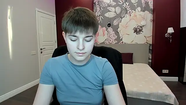 EmiliaYours online show from 03/08/26, 02:54