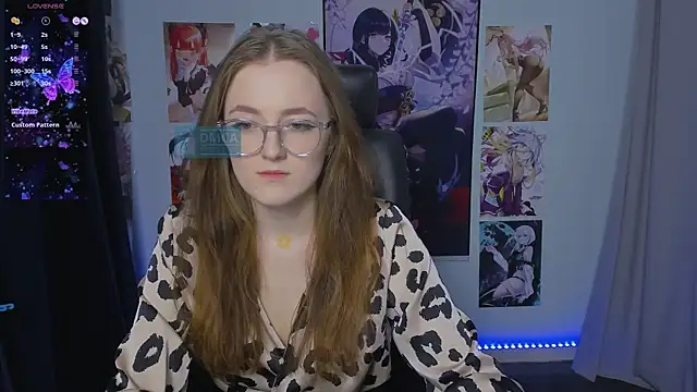 luna berryy online show from 12/21/24, 07:49