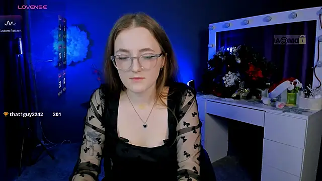 luna berryy online show from 01/10/25, 08:59