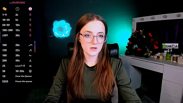 luna berryy online show from 02/21/25, 08:27