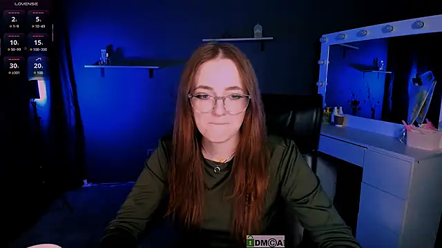 luna berryy online show from 03/11/25, 05:49