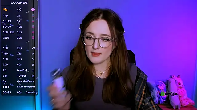 luna berryy online show from 11/15/25, 08:16