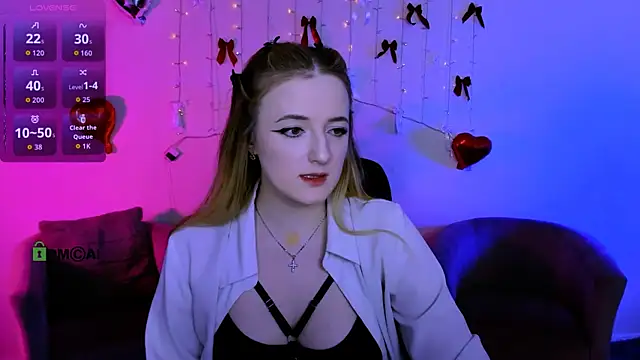 luna berryy online show from 03/27/26, 08:30