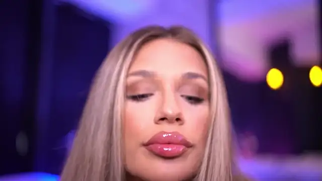 Candy Ivy online show from 03/08/25, 01:28