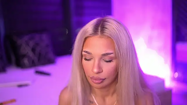 Candy Ivy online show from 10/02/25, 05:53