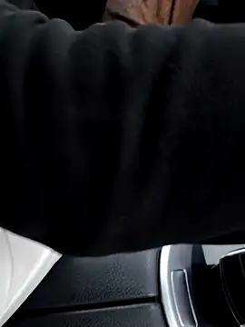 Snapshot of Secret_couple_ chatting on 02/27/25, 04:32 Secret couple online show from 02/27/25, 04:32