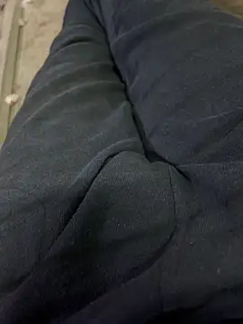 Snapshot of tamil000000 chatting on 10/28/25, 05:26 tamil000000 online show from 10/28/25, 05:26