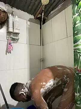 Snapshot of ElNegroRony chatting on 12/01/24, 11:36 ElNegroRony online show from 12/01/24, 11:36