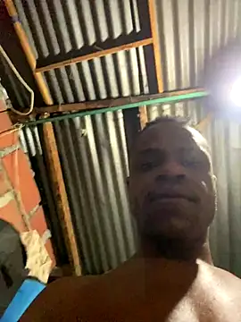 Snapshot of ElNegroRony chatting on 12/06/24, 03:52 ElNegroRony online show from 12/06/24, 03:52